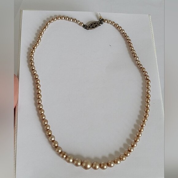 Vintage Sterling Silver Clasp Child Girl Champagne Graduated Pearl Necklace - Picture 5 of 11